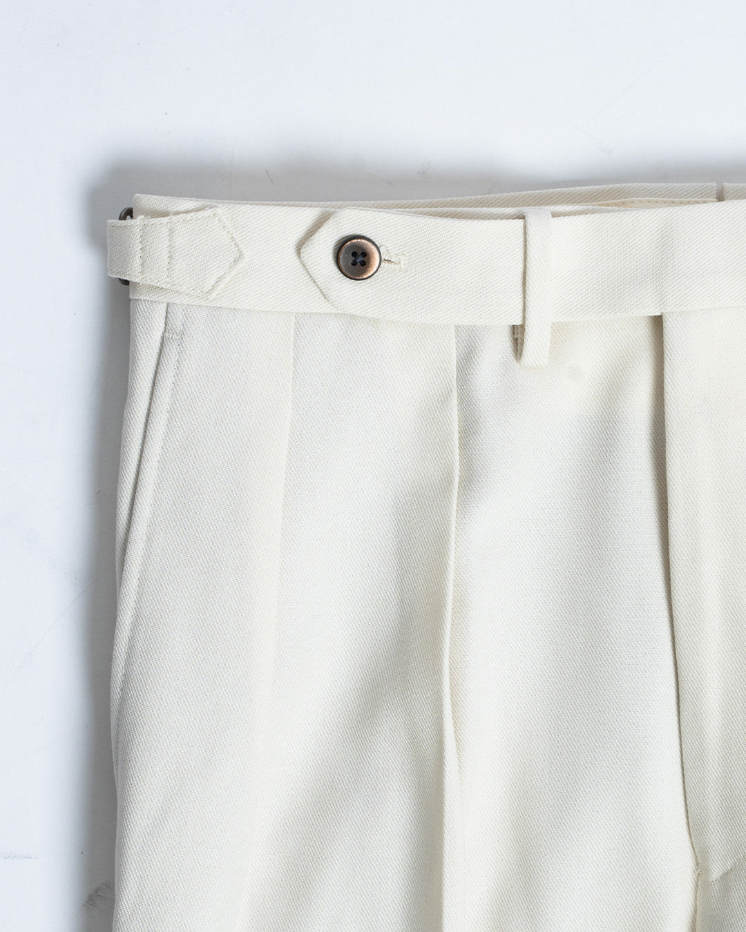 The Decorum Grant Trousers in Cream Cotton