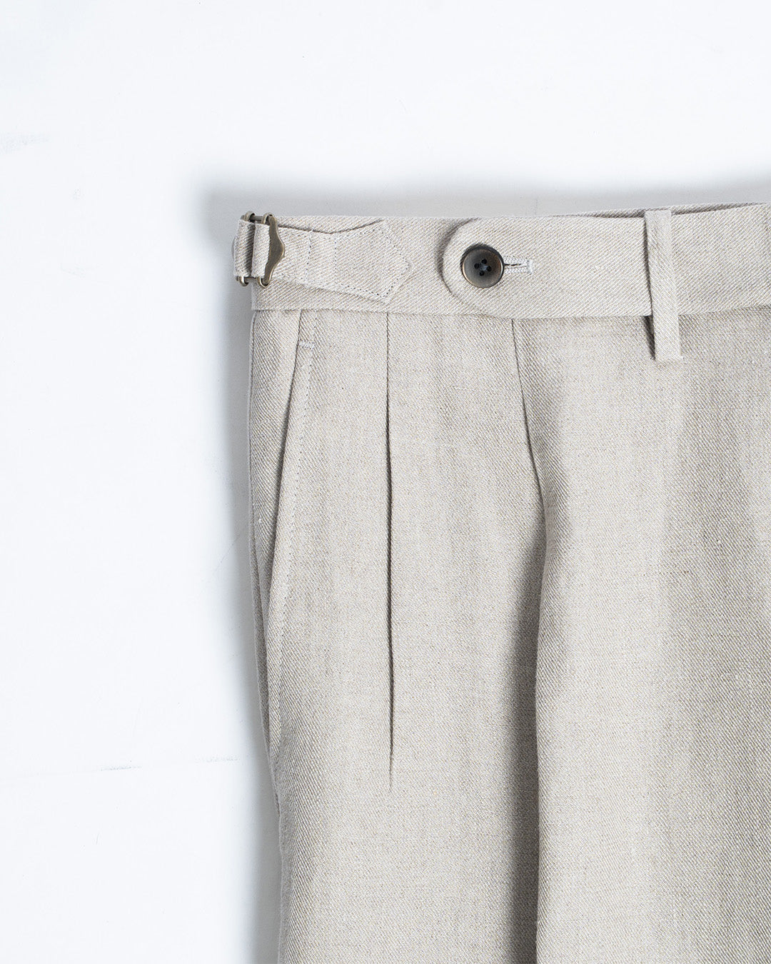 The Decorum Delon Trousers in Taupe Linen