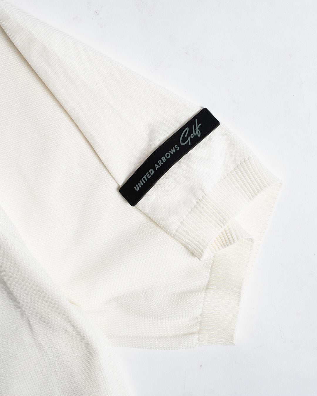 United Arrows Golf White Mock Neck Knit