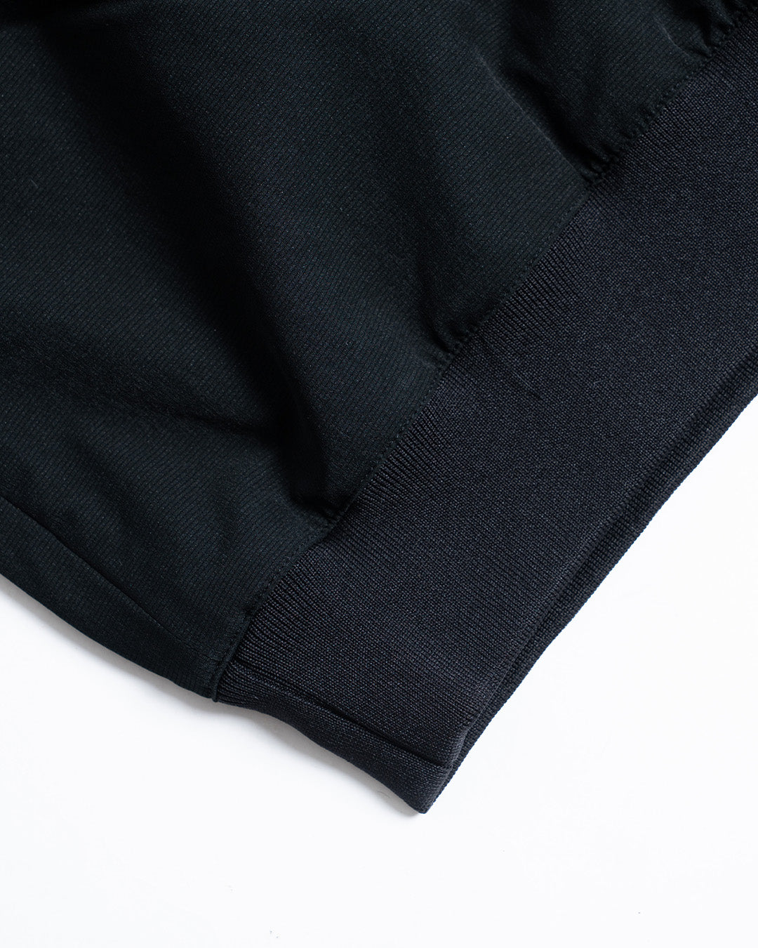 United Arrows Golf Black Cool Dots Half Zip Pullover