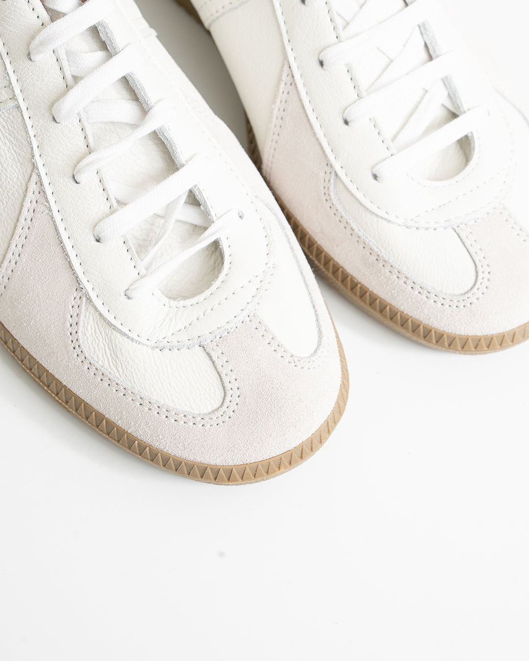 Reproduction of Found Sneaker White