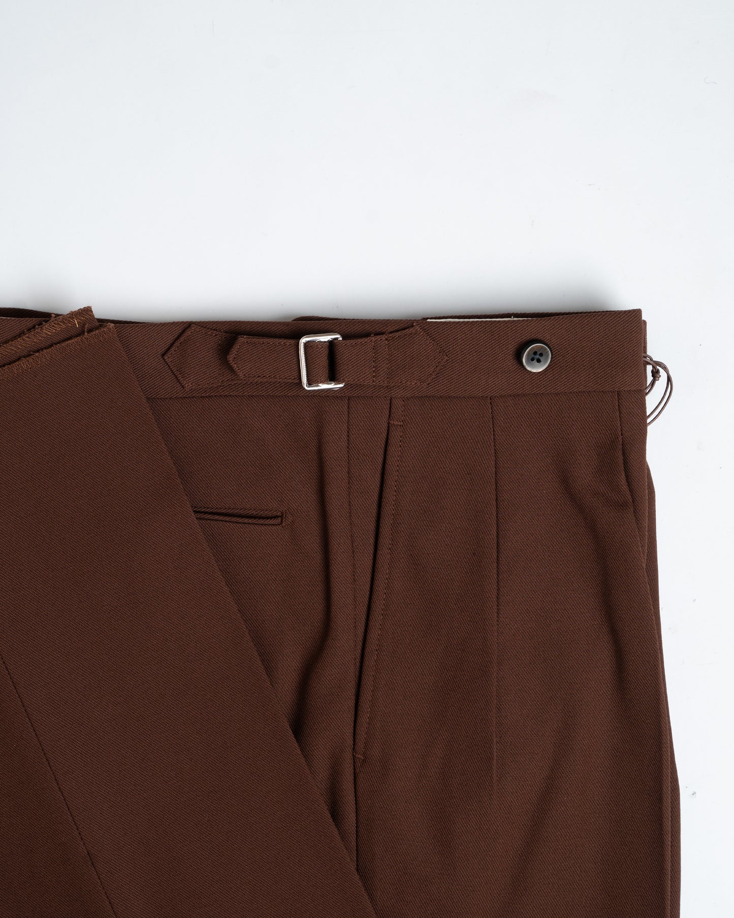 The Decorum Grant Trousers in Dark Brown Cotton