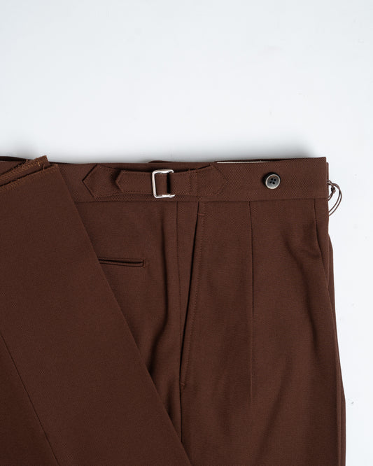 The Decorum Grant Trousers in Dark Brown Cotton