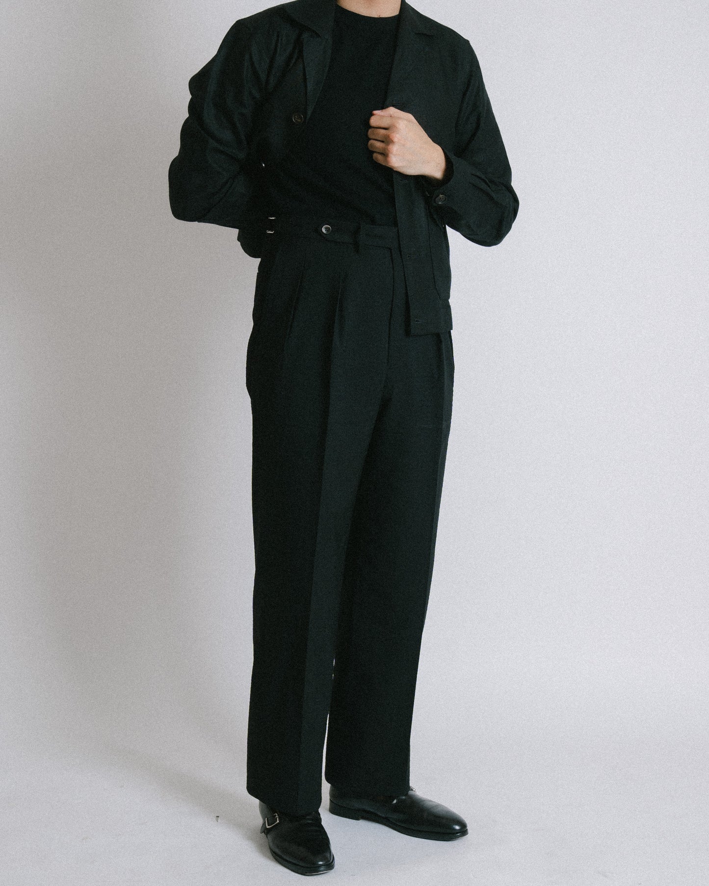 The Decorum Grant Trousers in Black Wool Seersucker